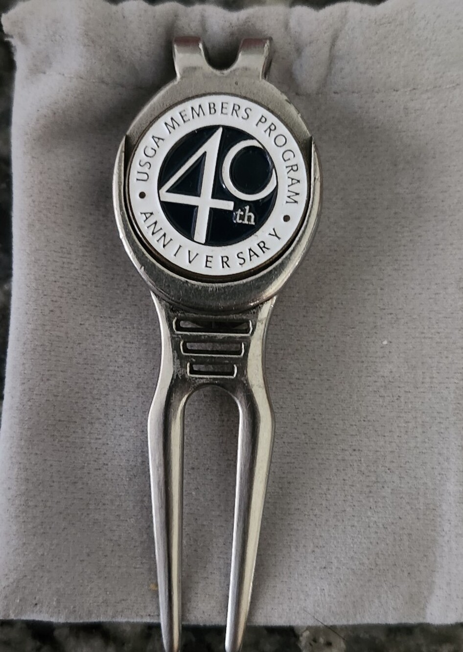USGA Members Program 40th Anniversary Silver Tone.Golf Divot Repair Tool